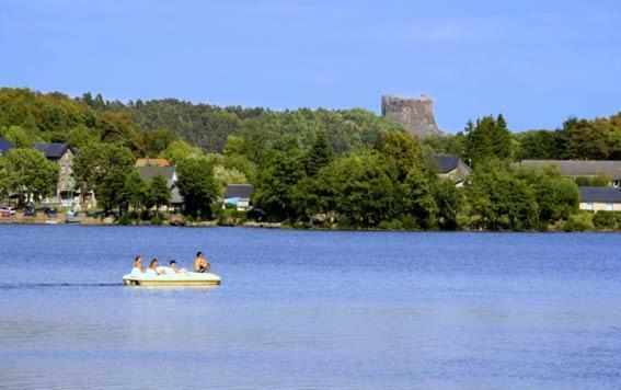 Hotel Domaine Du Lac Chambon Мюроль Екстер'єр фото